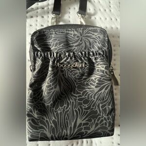 Baggallini crossbody small purse